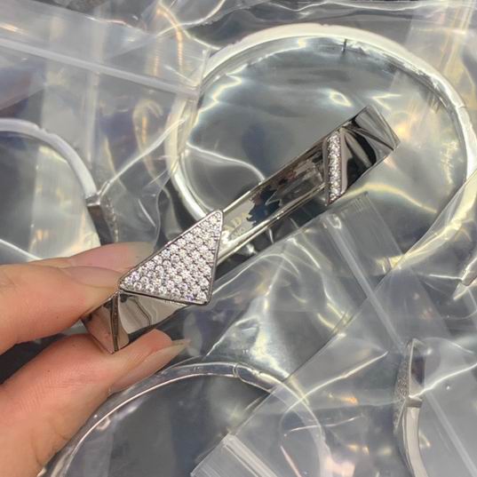 Prada bracelet 07lyh31